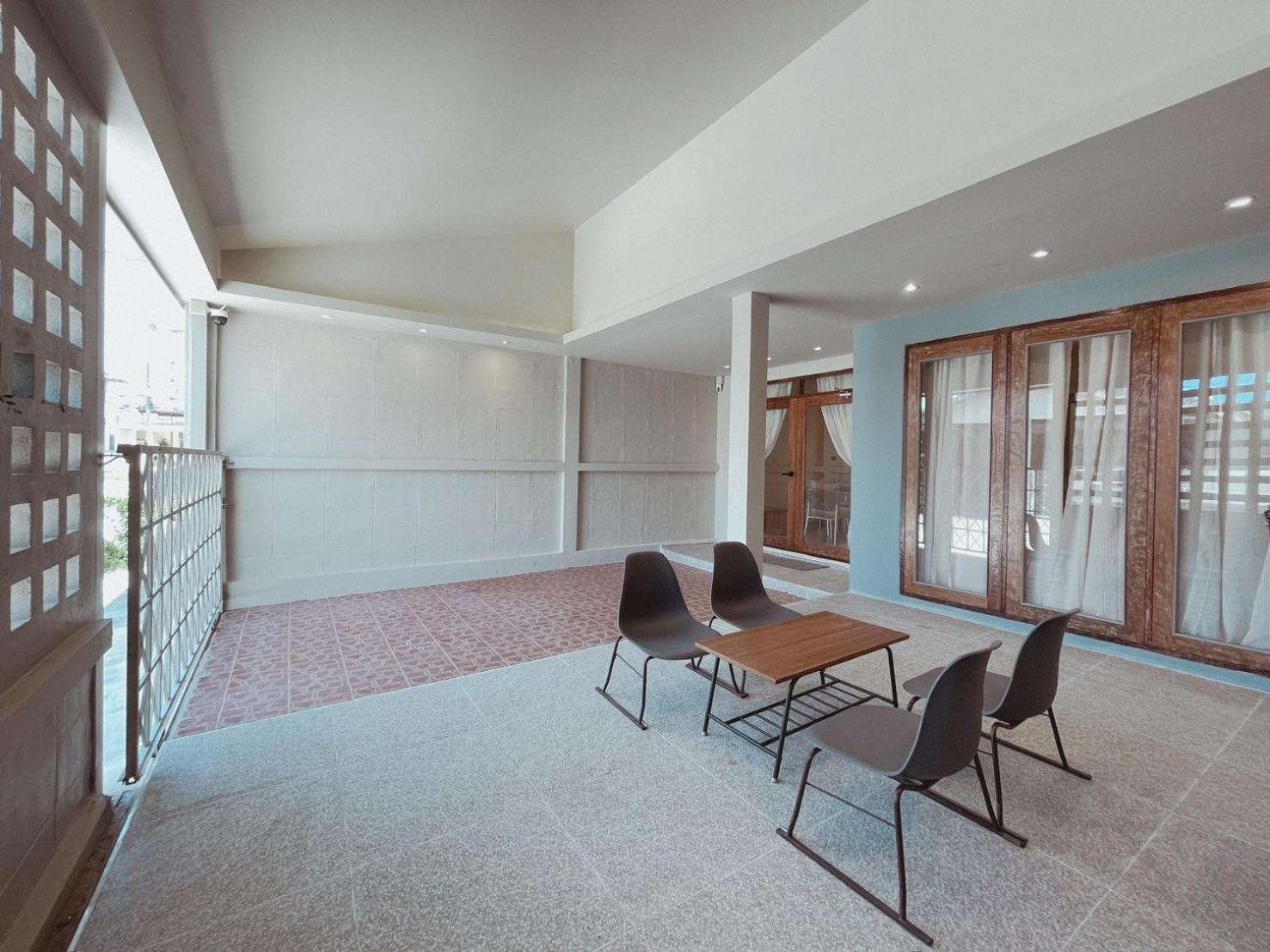 Aoboun House Bangsaen บ้านโอบอุ่น บางแสน Exterior photo